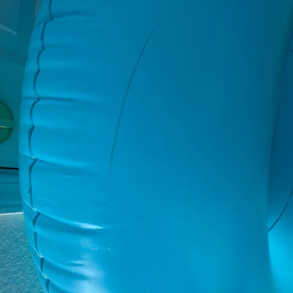 Blue Inflatable Pool Tube - Picture 4 of 4